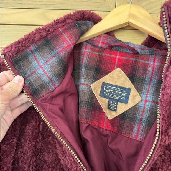 Pendleton Maroon Teddy Jacket Plush Fleece Flannel Detail / xlarge - Picture 4 of 14